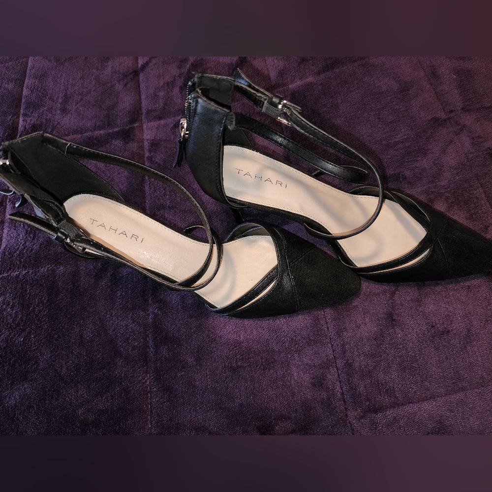 TAHARI Strappy Heel, Size 8, Black Suede Leather, Zipper Back